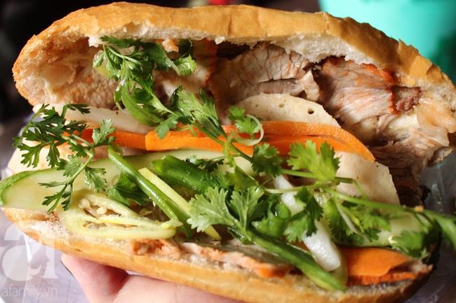 Top 19 quán bánh mì ngon nhất Sài Gòn
