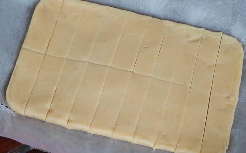 Hướng dẫn làm bánh sữa từ sữa bột đơn giản, không cần bột mì