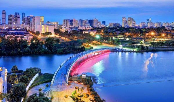 Top 9 Điểm đến Tết tuyệt vời nhất ở Sài Gòn