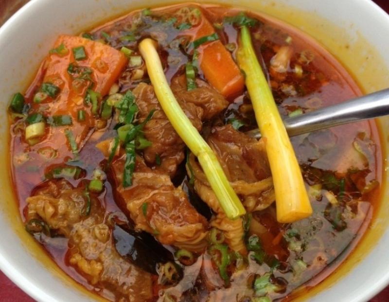Top 11 địa điểm ăn uống nổi bật trên đường Tô Hiến Thành, Quận 10, TP. HCM