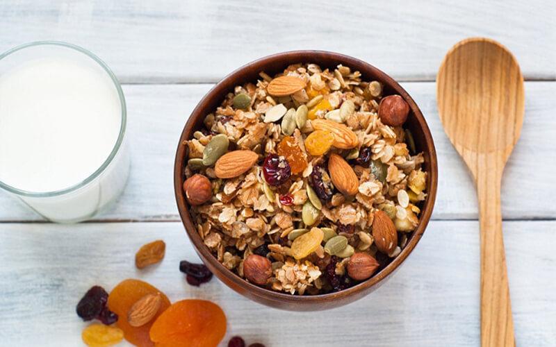 Cách làm bánh granola đơn giản mà không cần lò nướng