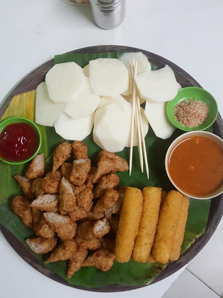 Top 12 Quán ăn vặt vỉa hè không thể bỏ qua tại Hà Nội