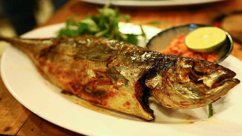 Hướng dẫn chế biến món cá sòng nướng muối ớt đậm đà tại nhà