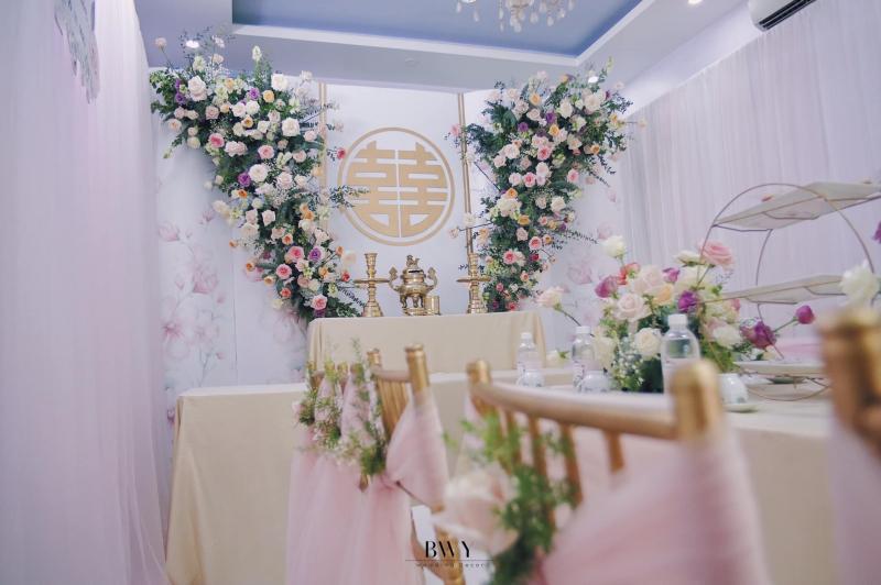 Khám phá Top 8 dịch vụ trang trí tiệc cưới tuyệt vời nhất tại quận Tân Bình, TP. HCM - nơi mang đến cho bạn những ý tưởng trang trí ấn tượng, giúp ngày cưới của bạn thêm phần hoàn hảo và đáng nhớ.