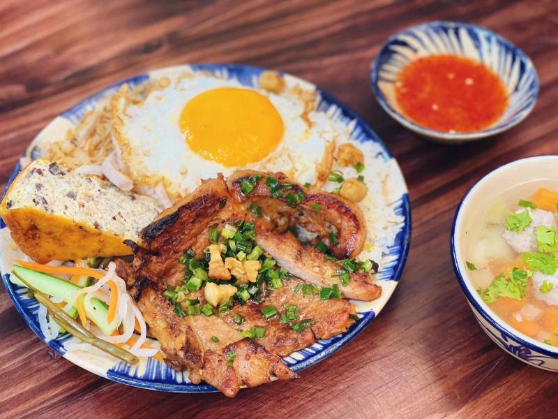 Top 5 quán cơm văn phòng không thể bỏ lỡ tại Quận 6, TP. HCM