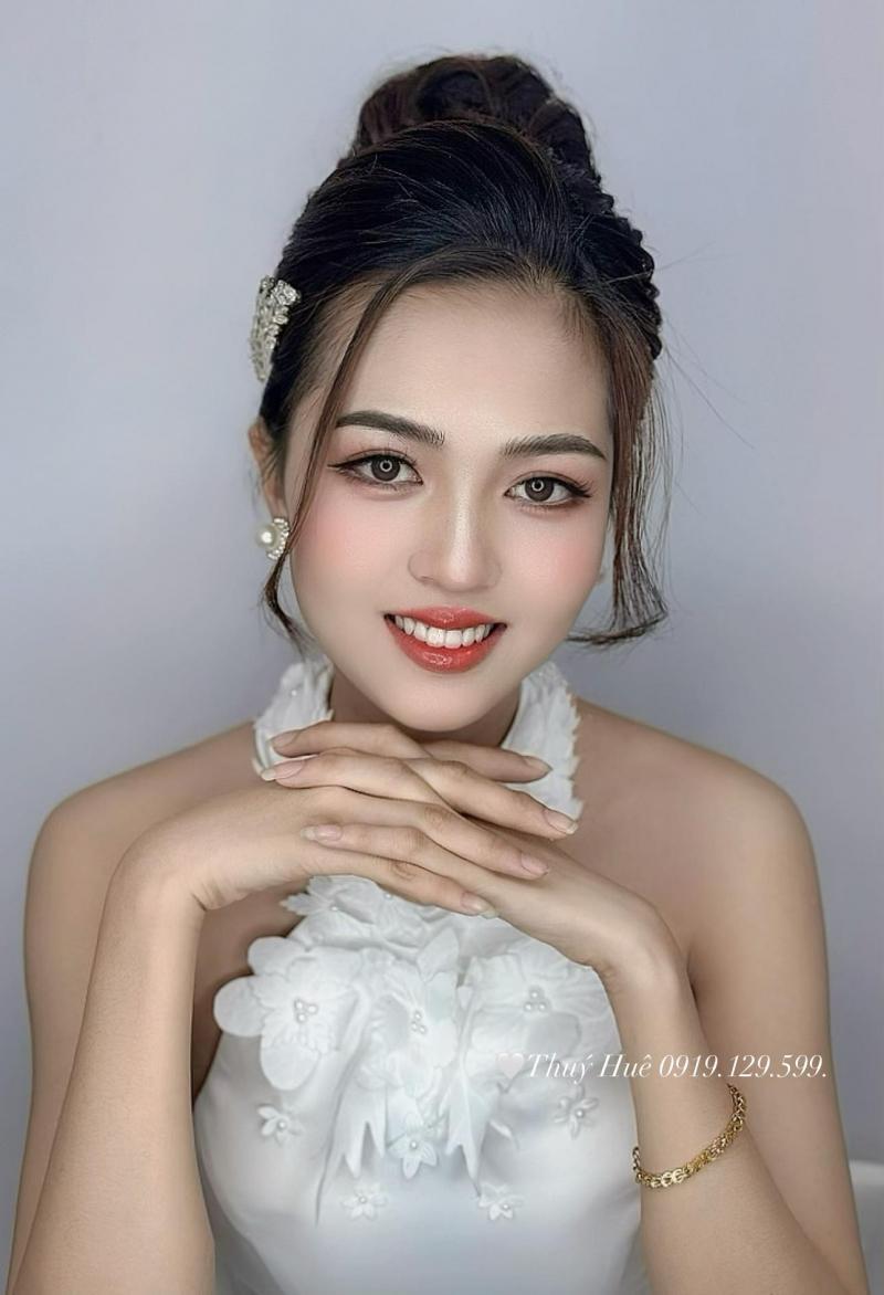 Top 10 tiệm trang điểm cô dâu đẹp nhất tại TP. Châu Đốc, An Giang