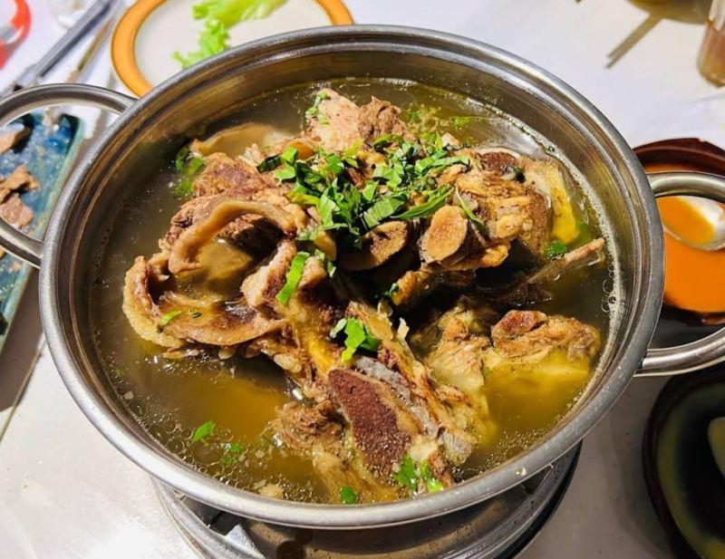 Khám Phá Top 10 Quán Lẩu Bò Ngon Nhất TP. Đà Lạt, Lâm Đồng