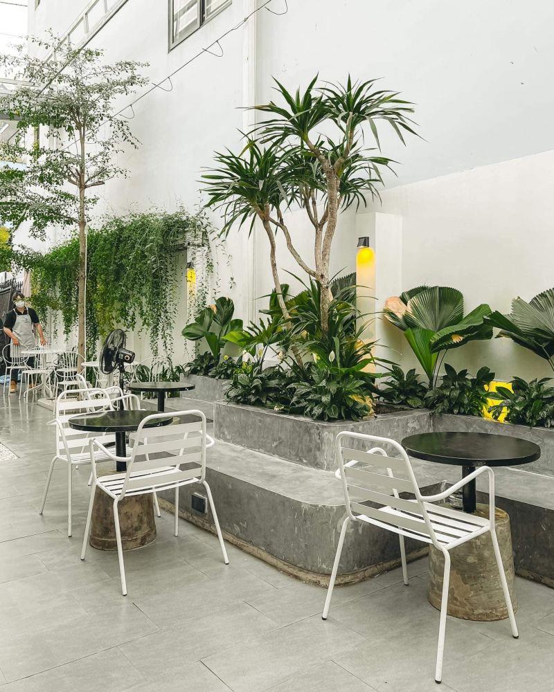 Top 7 Quán cafe với tone trắng tinh tế nhất tại Sài Gòn