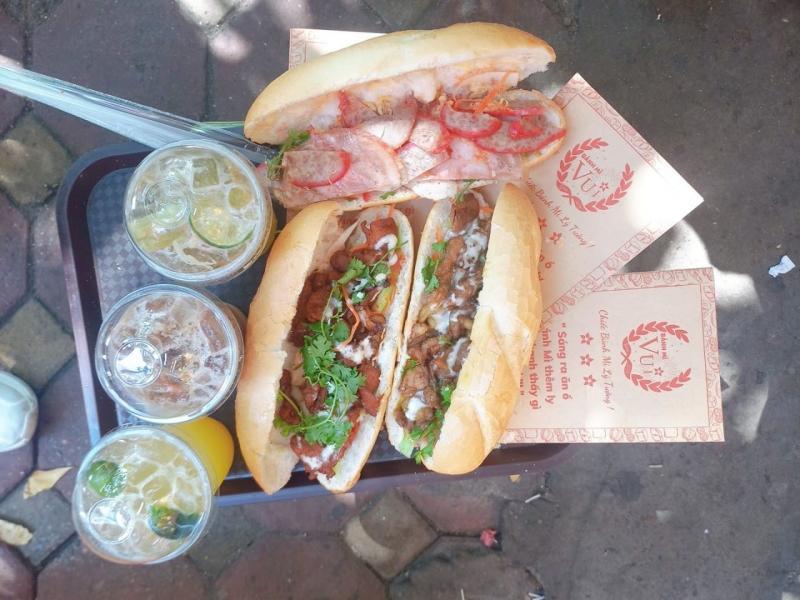 Top 9 Quán bánh mì nổi tiếng tại Quận Đống Đa, Hà Nội