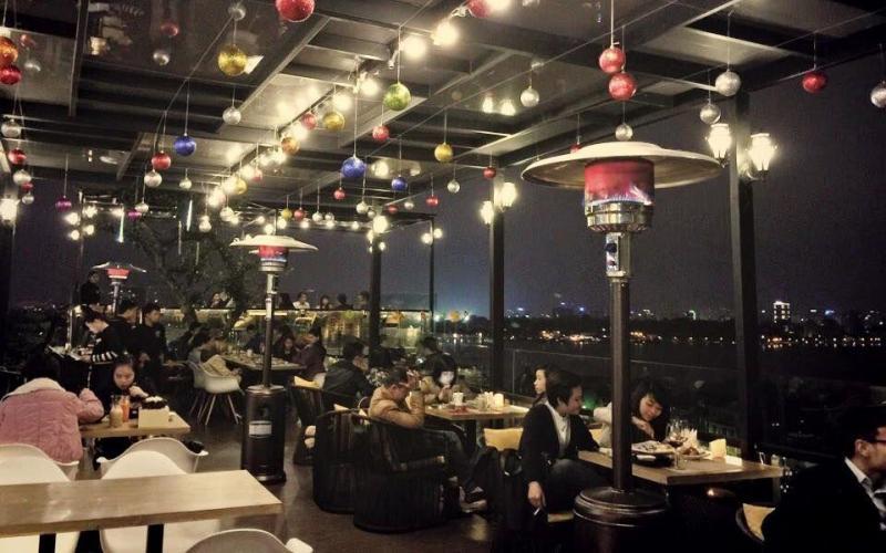 Top 10 nhà hàng tổ chức tiệc tất niên, liên hoan tại Hà Nội thu hút đông đảo thực khách