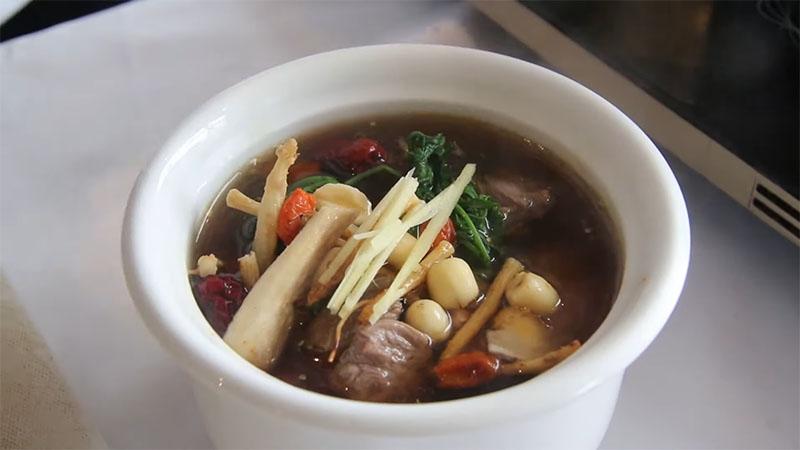 Khám phá công thức nấu thịt dê hầm thuốc bắc dễ làm, bổ dưỡng, giúp bồi bổ sức khỏe cho cả gia đình. Chỉ cần một chút khéo léo, bạn sẽ có món ăn tuyệt vời này ngay tại nhà.
