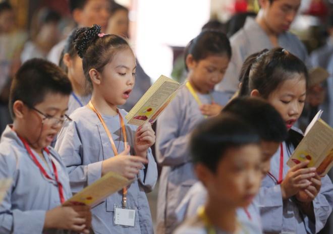 Top 10 Điều Quan Trọng Phật Tử Tại Gia Cần Biết Để Tu Tập