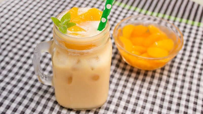 Bí quyết pha trà sữa đào mát lạnh, thơm ngon tại nhà
