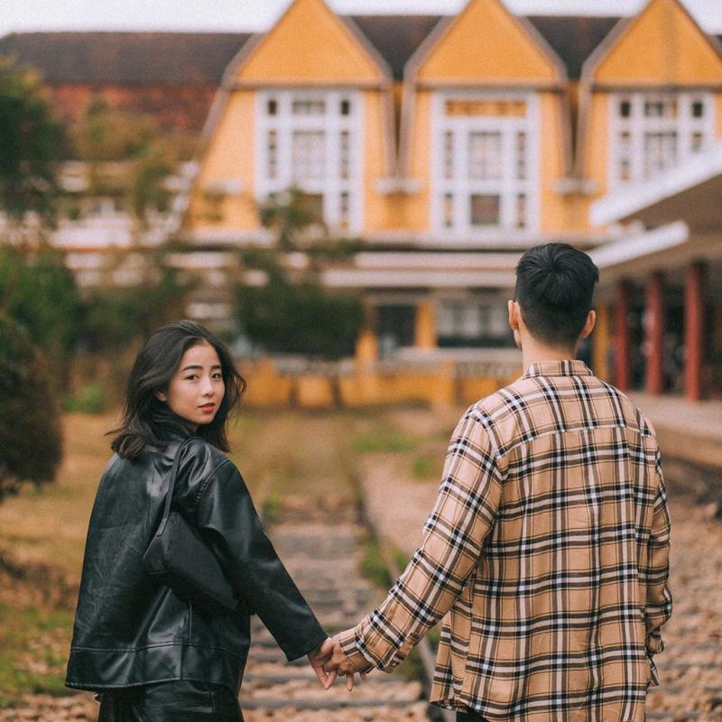 Top 10 kiểu chụp ảnh couple đẹp và hot nhất trên mạng xã hội