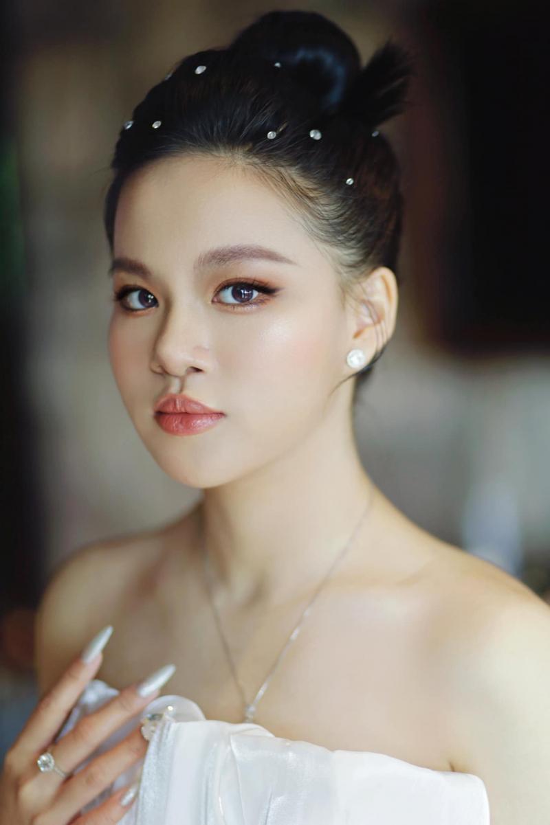 Top 8 tiệm trang điểm cô dâu đẹp nhất Phú Quốc