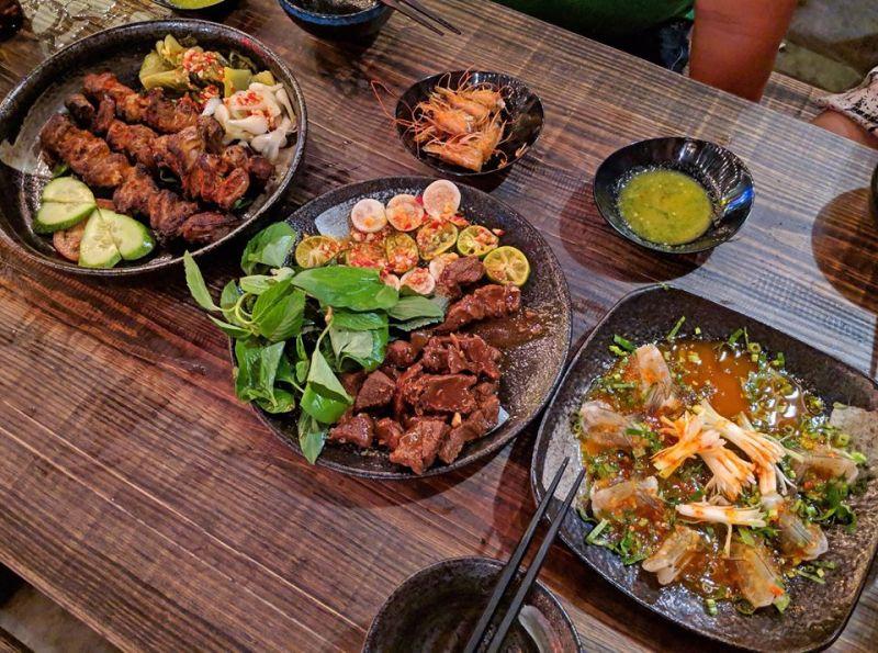 Khám Phá Top 8 Nhà Hàng, Quán Ăn Đặc Sắc và Chất Lượng tại Đường Nguyễn Đình Chiểu, TP. HCM
