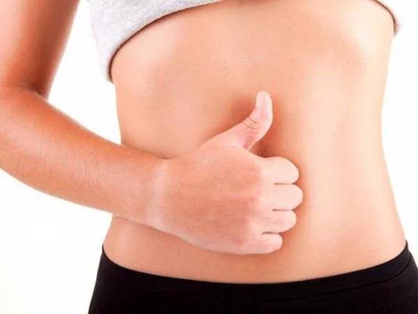 10 Dấu Hiệu Cơ Thể Bạn Đang Gào Thét Vì Thiếu Nước
