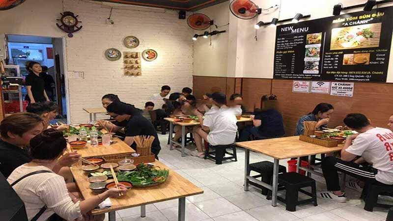 Khám phá 10 quán bún đậu mắm tôm quận 4 nổi bật, được nhiều người yêu thích và đánh giá cao về chất lượng món ăn.