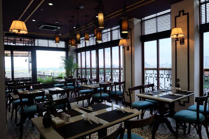 Top 5 Quán cafe sở hữu view tuyệt đẹp nhìn ra công viên Bến Bạch Đằng tại Quận 1, TP. HCM