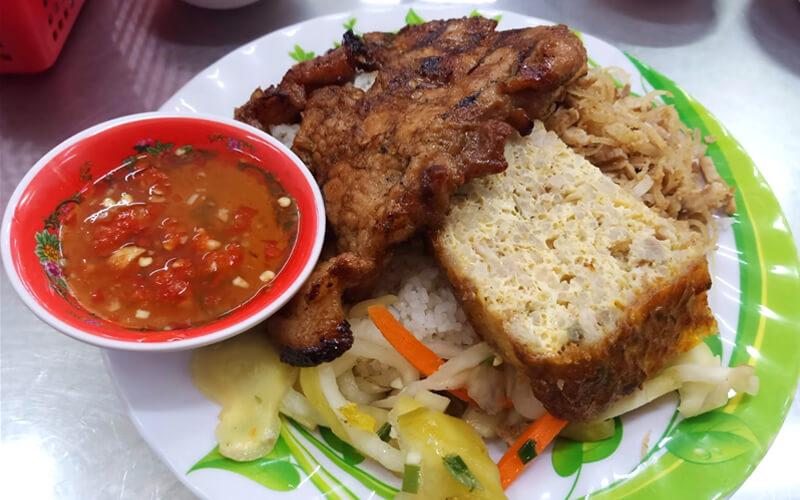 Top 4 quán cơm tấm ngon và chất lượng nhất tại quận 6, nơi mang đến cho bạn những bữa ăn đậm đà hương vị.