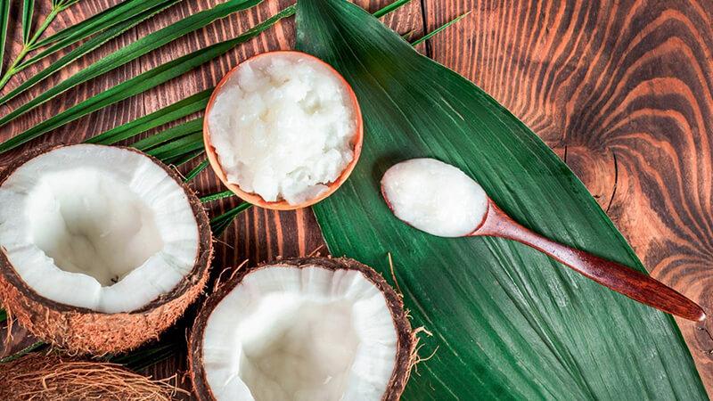Khám phá 5 loại dầu massage hàng đầu được chuyên gia khuyên dùng để thư giãn cơ thể và tâm trí