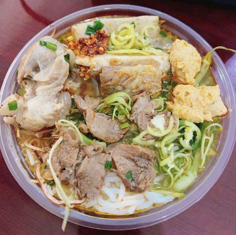 Top 8 quán bún bò Huế ngon nhất tại Quận Tân Phú, TP. HCM