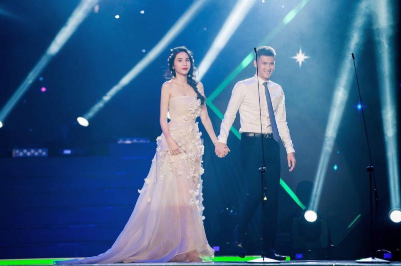 Top 9 cặp đôi nổi bật và đẹp nhất trong làng showbiz Việt
