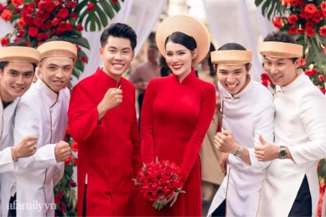 Top 10 cửa hàng bán và cho thuê áo dài cặp, áo gấm truyền thống tại Hà Nội