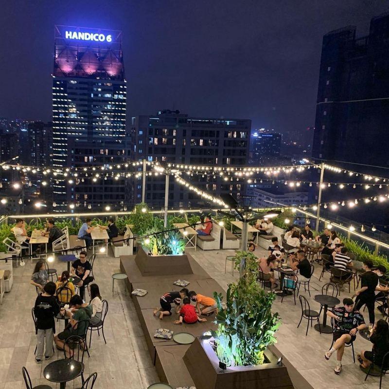 Top 15 quán cafe nổi bật và thu hút khách nhất tại Hà Nội