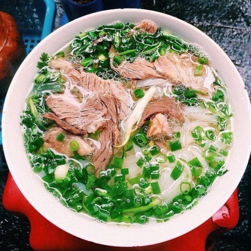 Top 8 Quán Ăn Đặc Sắc Tại Phố Hàng Trống, Hà Nội