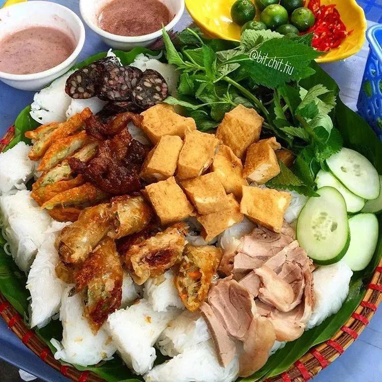 Top 6 quán bún đậu mắm tôm ngon nổi bật tại Quận 4, TP. HCM