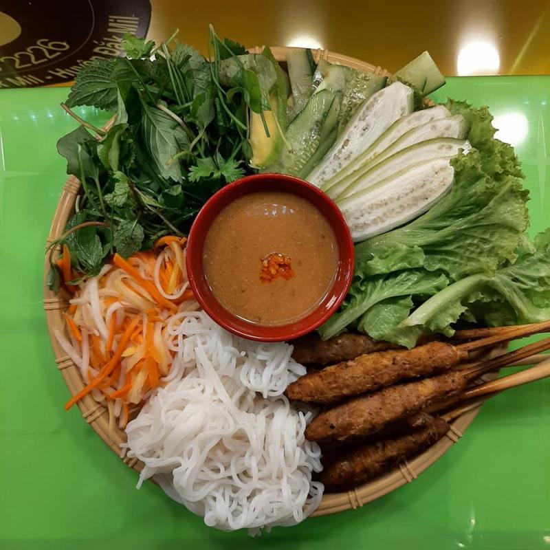 Top 5 quán nem nướng ngon nhất Quận 11, TP. HCM