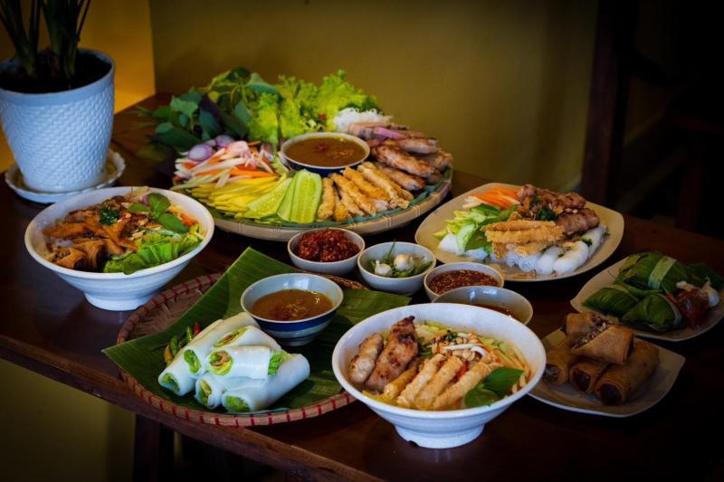 Top 14 Quán nem nướng ngon nhất tại Sài Gòn