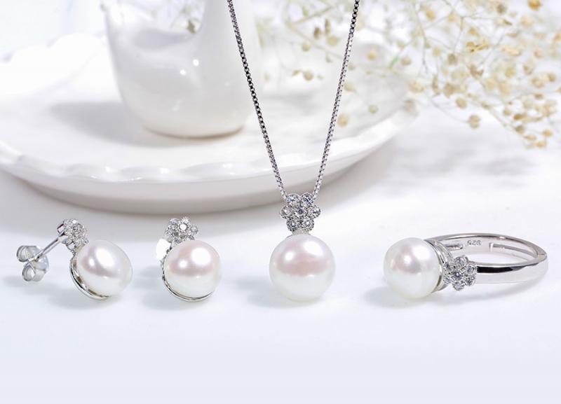 Top 10 món quà 20/10 ý nghĩa nhất dành tặng người yêu