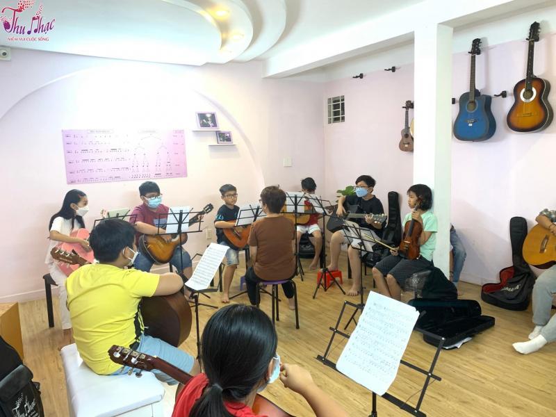 Top 6 địa chỉ học đàn ukulele uy tín tại TP. Hồ Chí Minh