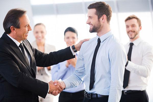 13 Kỹ Năng Quan Trọng Để Trở Thành Người Giao Tiếp Xuất Sắc