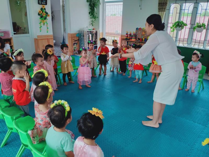 Top 5 hoạt động âm nhạc phát triển toàn diện cho trẻ mầm non