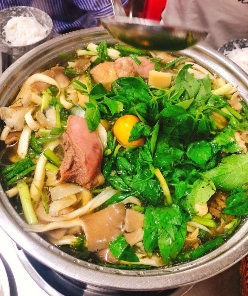 7 Quán Lẩu Gà Lá É Ngon Nhất Tại Bình Dương