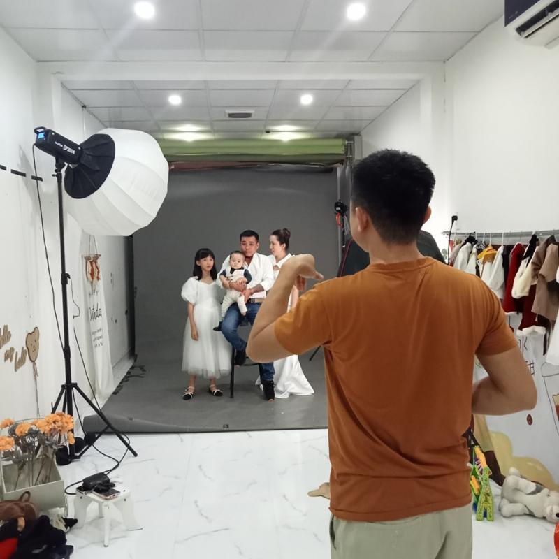 Top 11 Studio chụp ảnh gia đình đẹp và chất lượng nhất tại Quảng Ngãi