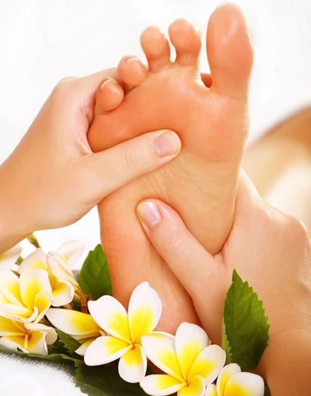 Top 5 spa nổi bật với dịch vụ massage chân chất lượng nhất tại Hà Nội