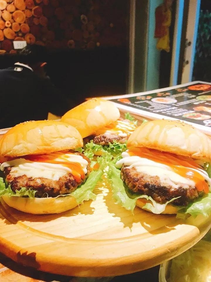7 điểm đến không thể bỏ qua cho tín đồ hamburger tại Thanh Hóa