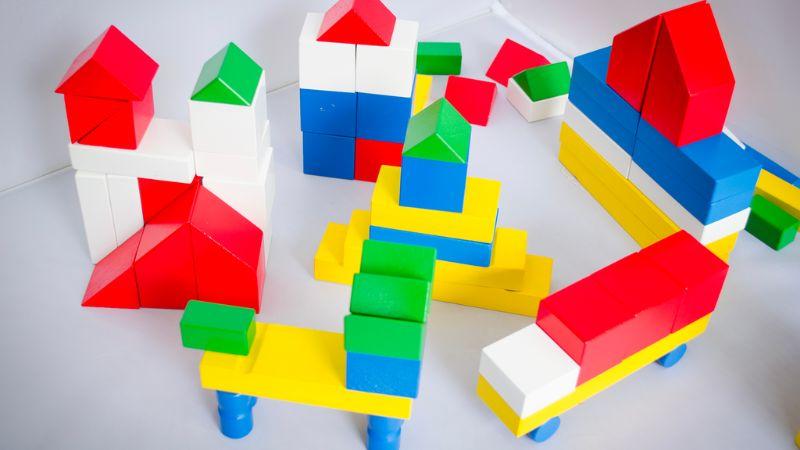 Các trò chơi thông minh giúp kích thích và phát triển trí não của trẻ, mang đến những trải nghiệm học hỏi đầy thú vị.