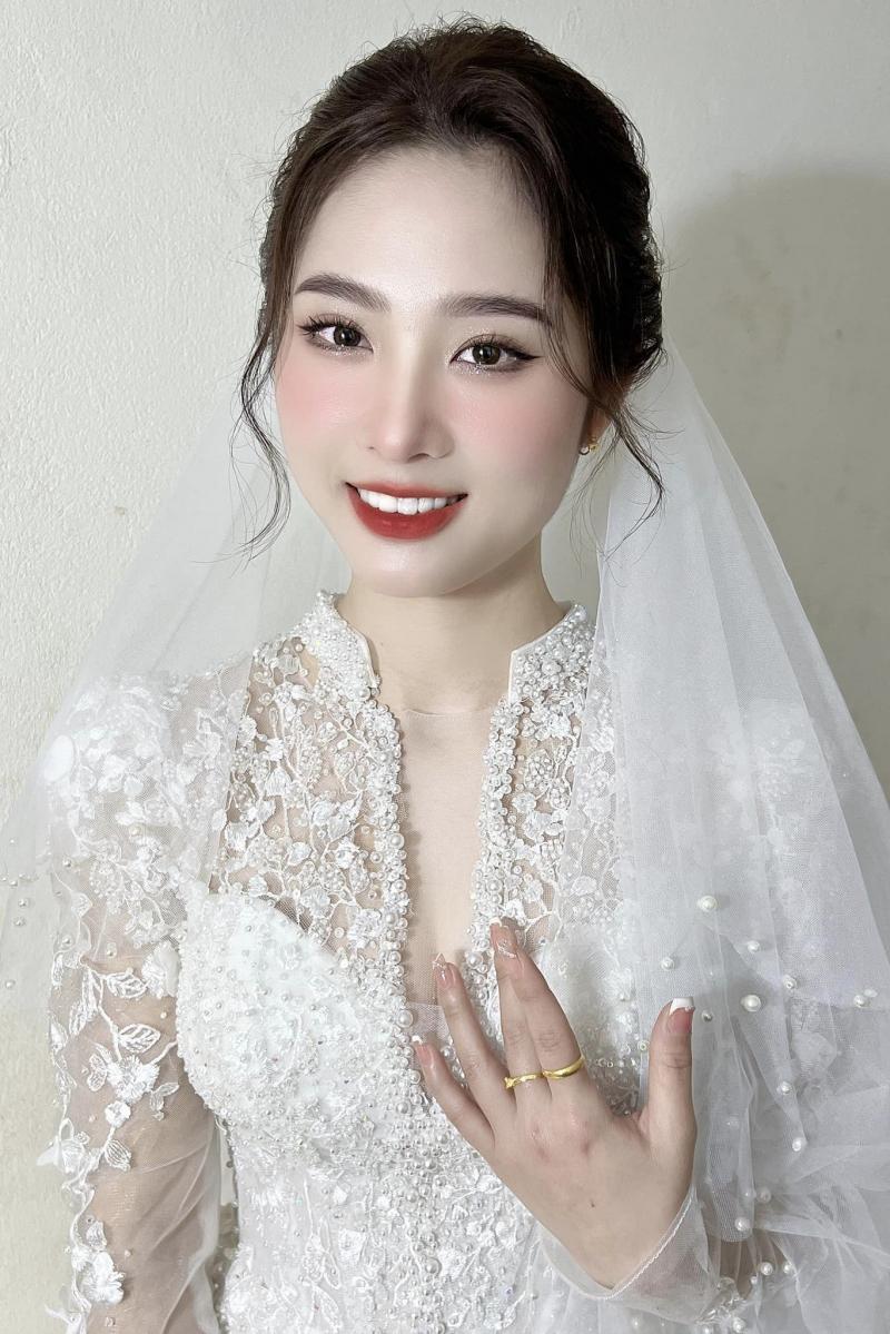 9 Địa chỉ trang điểm cô dâu xuất sắc nhất TP. Thanh Hóa
