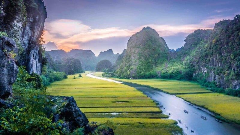 Hoa Lư - Ninh Bình: 7 điểm đến không thể bỏ qua cho hành trình khám phá