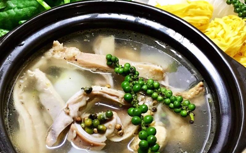 Lẩu bao tử hầm tiêu thơm lừng, cay nồng ấm bụng – lựa chọn hoàn hảo cho những ngày mưa lạnh