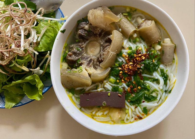 Top 8 quán bún bò Huế hấp dẫn nhất tại Đà Nẵng