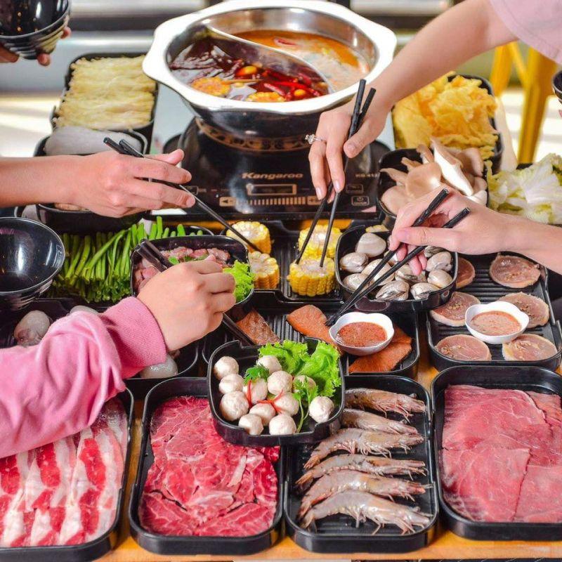 8 Địa điểm ẩm thực đáng trải nghiệm nhất trên đường Võ Văn Tần, TP.HCM