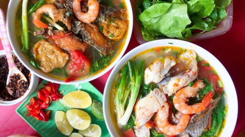 9 Địa chỉ ẩm thực đáng trải nghiệm nhất trên phố Cổ Nhuế, Bắc Từ Liêm, Hà Nội
