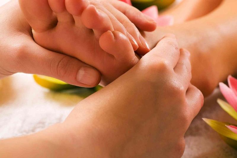 10 Tác dụng kỳ diệu của massage chân đối với sức khỏe toàn diện