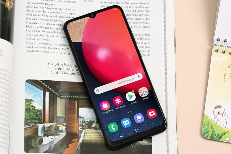 8 mẫu điện thoại Samsung giá tốt, thiết kế đẹp và đáng sở hữu nhất hiện nay
